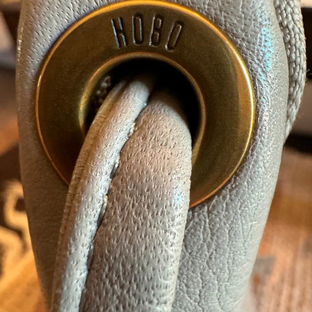 Hobo Small  Taupe Leather Crossbody Bag - Picture 7 of 11